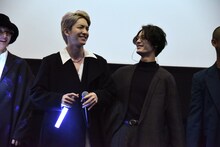 左から前田公輝、塩野瑛久。