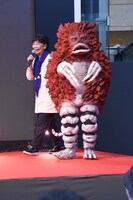 再度登場した桜井浩子（左）とピグモン（右）。