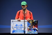 新人賞を受賞したケヴィン・エスキュー。