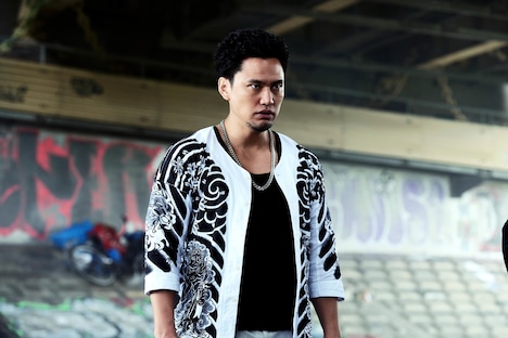 「HiGH&LOW THE WORST」新場面写真。河川敷バトルでの仁川英明。