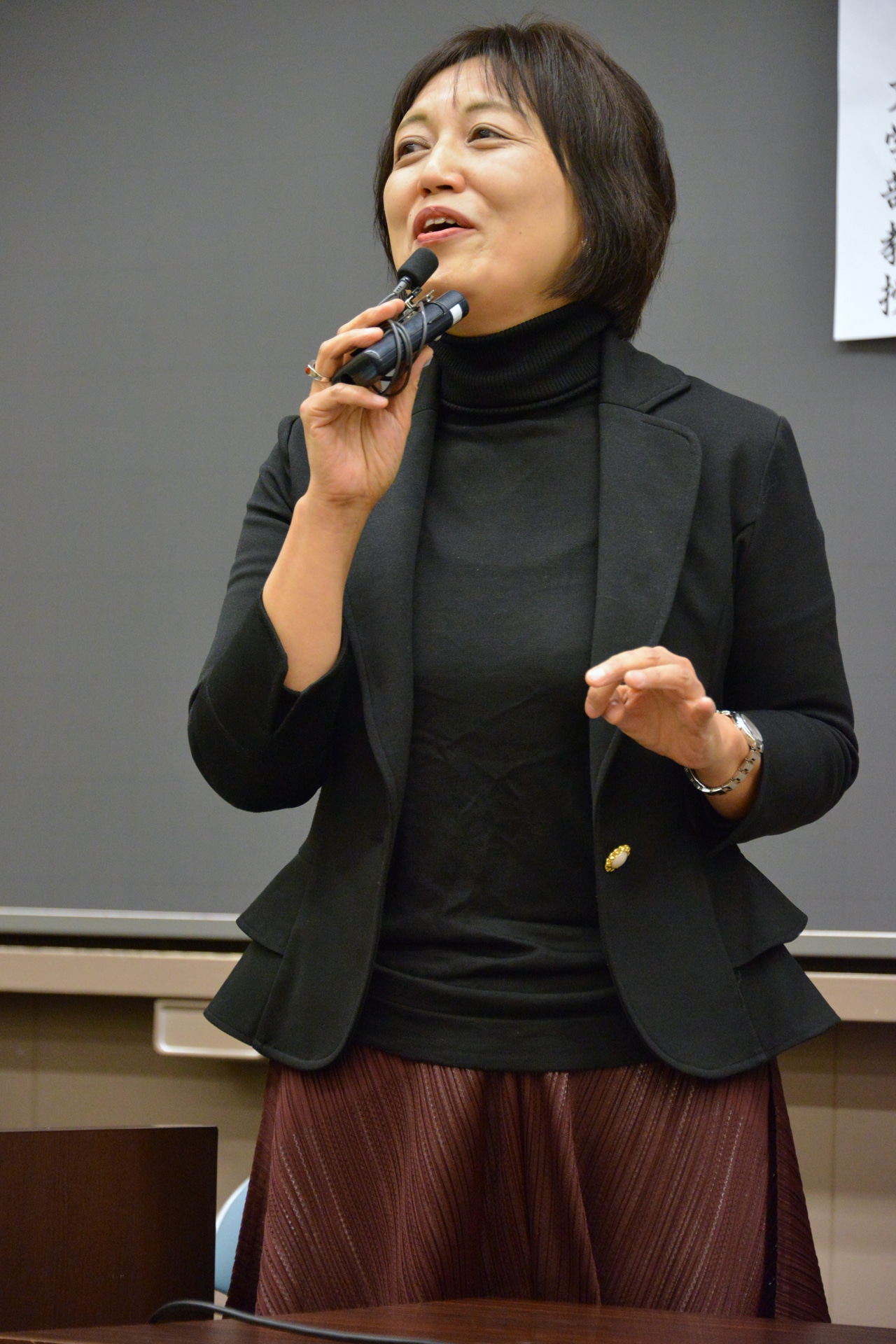 中江桂子氏
