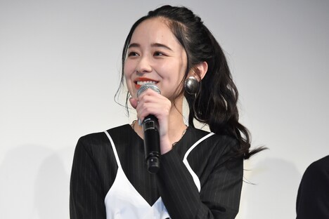堀田真由