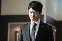 堺雅人演じる半沢直樹。