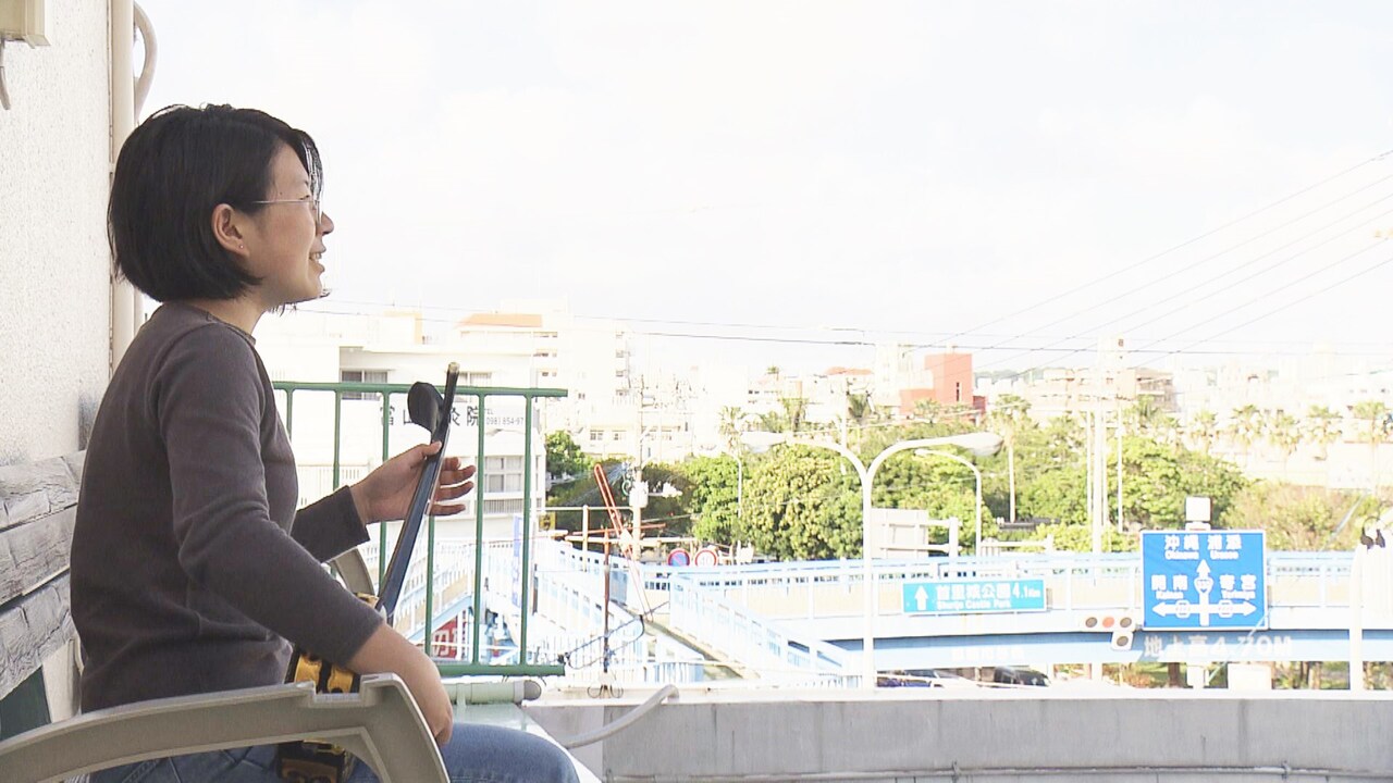 15歳の少女が涙…ドキュメンタリー「ちむぐりさ 菜の花の沖縄日記」公開