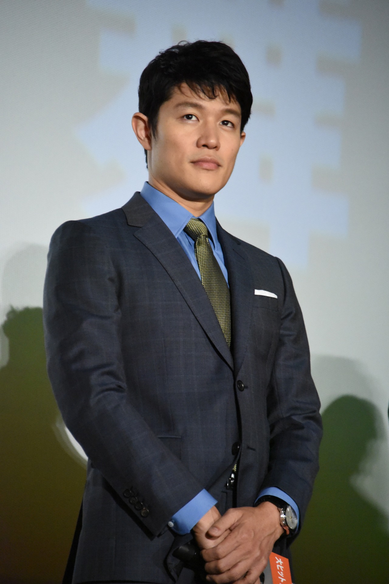 鈴木亮平