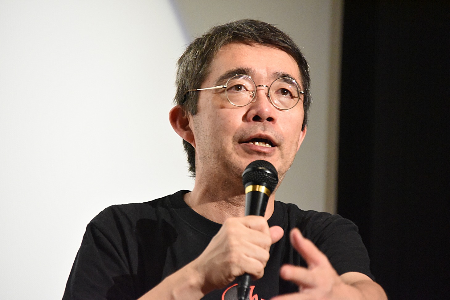 岩崎友彦