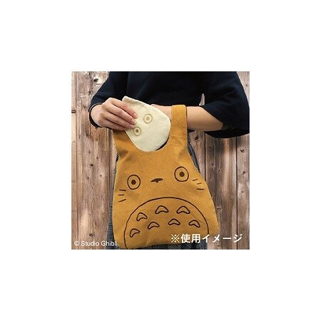 大トトロトート コーデュロイ」（税込1760円）と「小トトロティッシュ