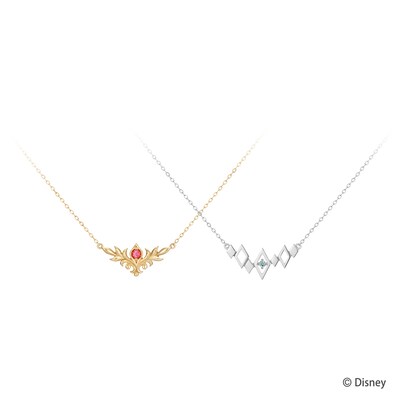 左から「The Sisters -Anna-」（税込3万5200円）、「The Sisters -Elsa-」（税込3万7400円）。