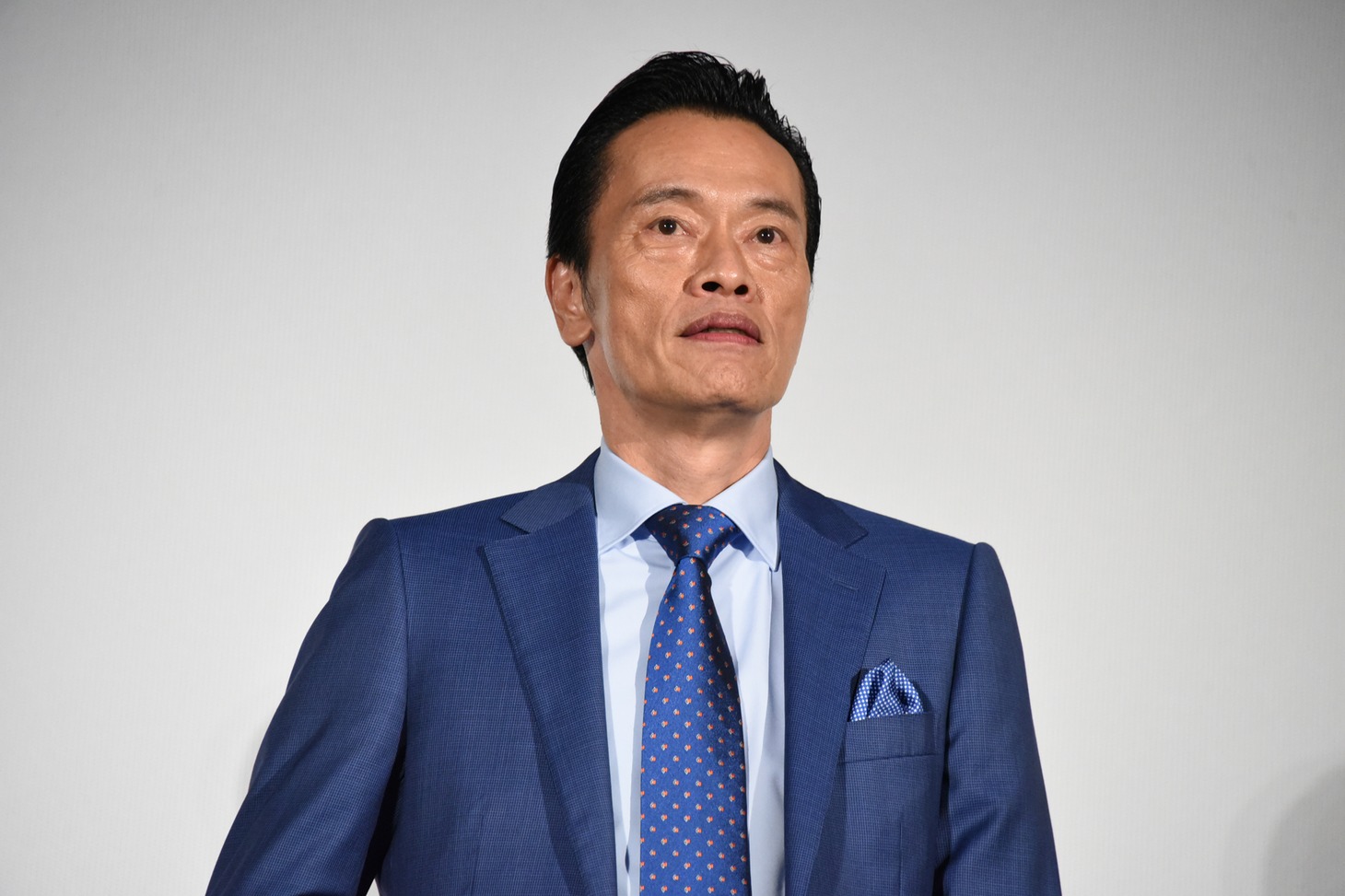 遠藤憲一