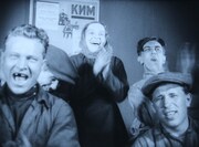 「トルブナヤ通りの家」