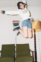 飛び跳ねるのん。