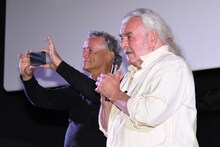 左からティム・バーンズ、ヒュー・キース・バーン。