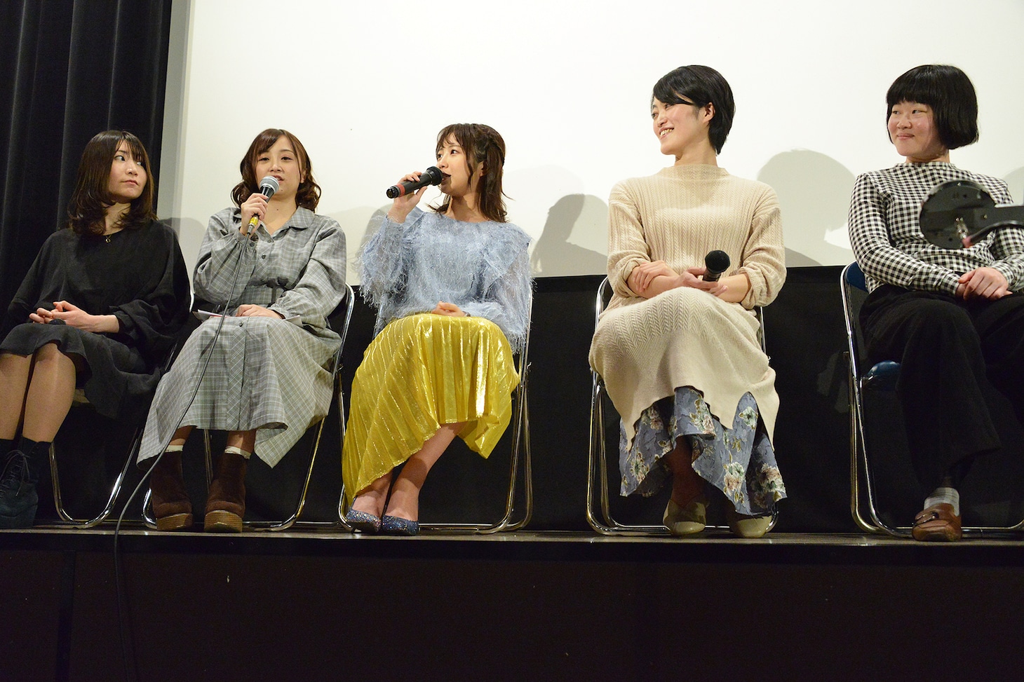 「童貞幽霊 あの世の果てでイキまくれ！」公開記念舞台挨拶の様子。