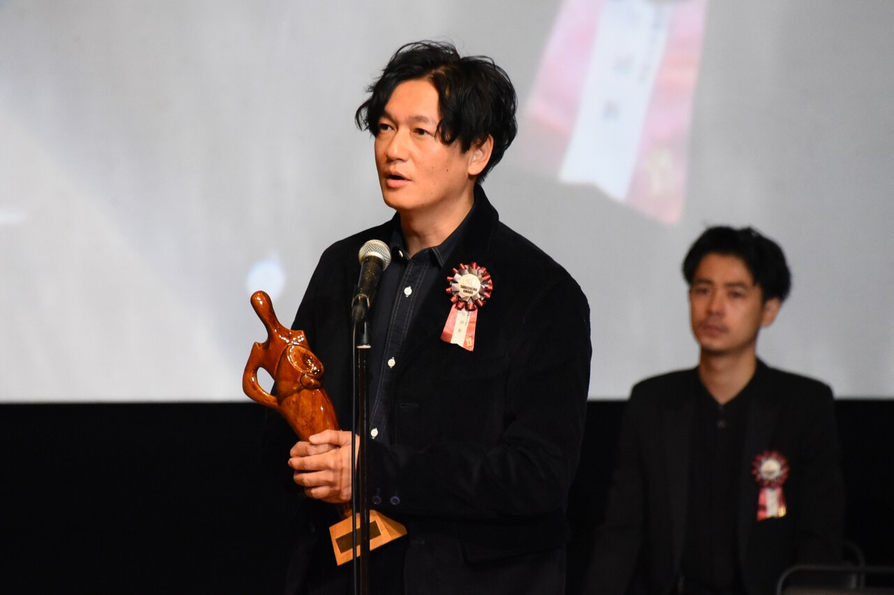 井浦新、地元開催のTAMA映画賞で最優秀男優賞を受賞し「感慨深いです」
