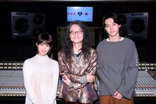 左から高畑充希、鷺巣詩郎、山崎賢人。
