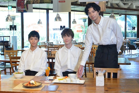 「メンズノンノカフェ」お披露目会の様子。