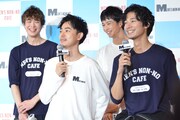 前列左から成田凌、清原翔。後列左から宮沢氷魚、鈴木仁。