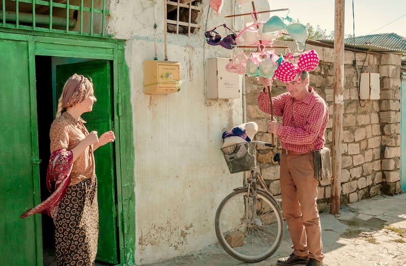 迷子のブラジャーを巡って冒険「ブラ！ブラ！ブラ！胸いっぱいの愛を」予告が公開