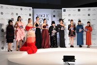 「VOGUE JAPAN WOMEN OF THE YEAR 2019」授賞式の様子。