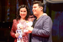 左からクリステン・アンダーソン＝ロペス、ロバート・ロペス。