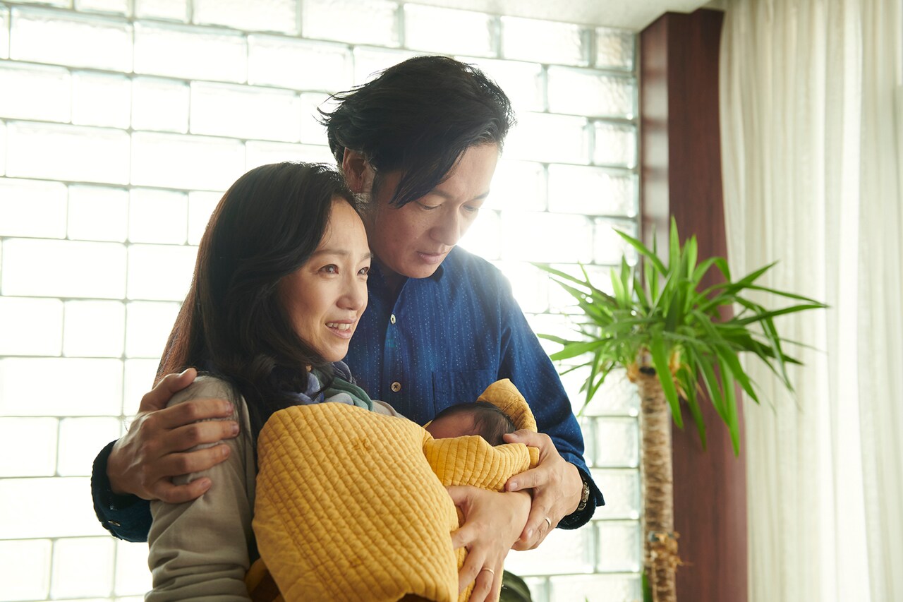 永作博美と井浦新が河瀬直美の「朝が来る」で夫婦に、蒔田彩珠、浅田美代子も出演