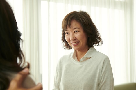 浅田美代子演じる浅見静恵。