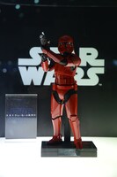 「ムービー・マスターピース」シリーズより、「スター・ウォーズ／スカイウォーカーの夜明け」シス・トルーパーのフィギュア。