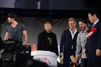 鏡開きの様子。