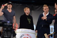 鏡開きの様子。