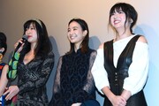 左から佐々木心音、花影香音、搗宮姫奈。