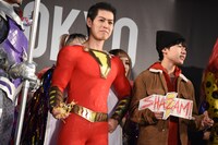 ザッカリー・リーヴァイに絶賛された「シャザム!」のコスプレイヤー。