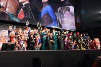 「DC COSPLAYERS LEAGUE2019 POWERD BY BIORE メイクの上からリフレッシュシート」の様子。