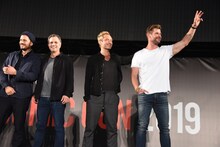 左からオーランド・ブルーム、マーク・ラファロ、ジュード・ロウ、クリス・ヘムズワース。