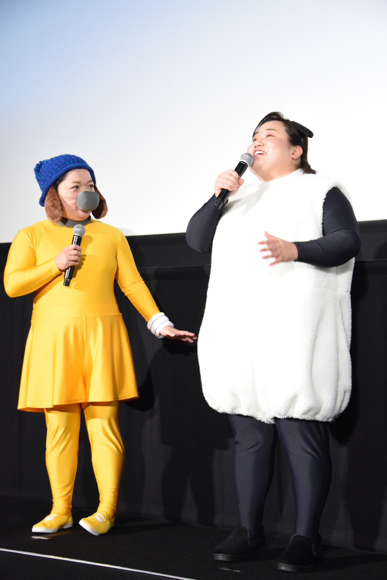 左から、ビッツァーのコスプレをしたオカリナ、シャーリーのコスプレをしたゆいP。