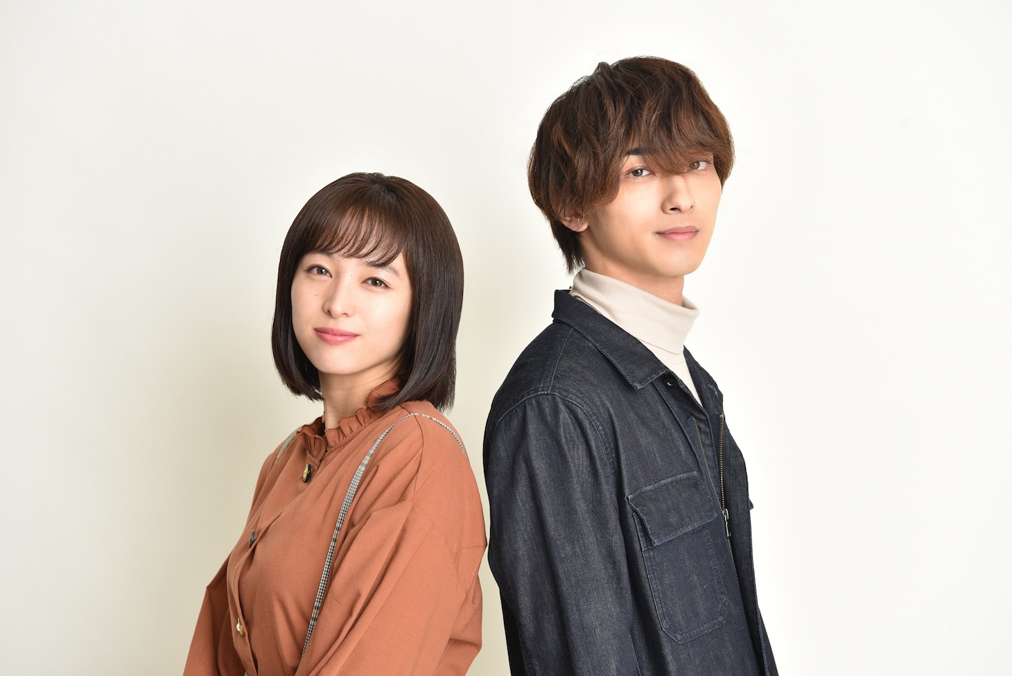 左から清野菜名演じる川田レン、横浜流星演じる森島直輝。