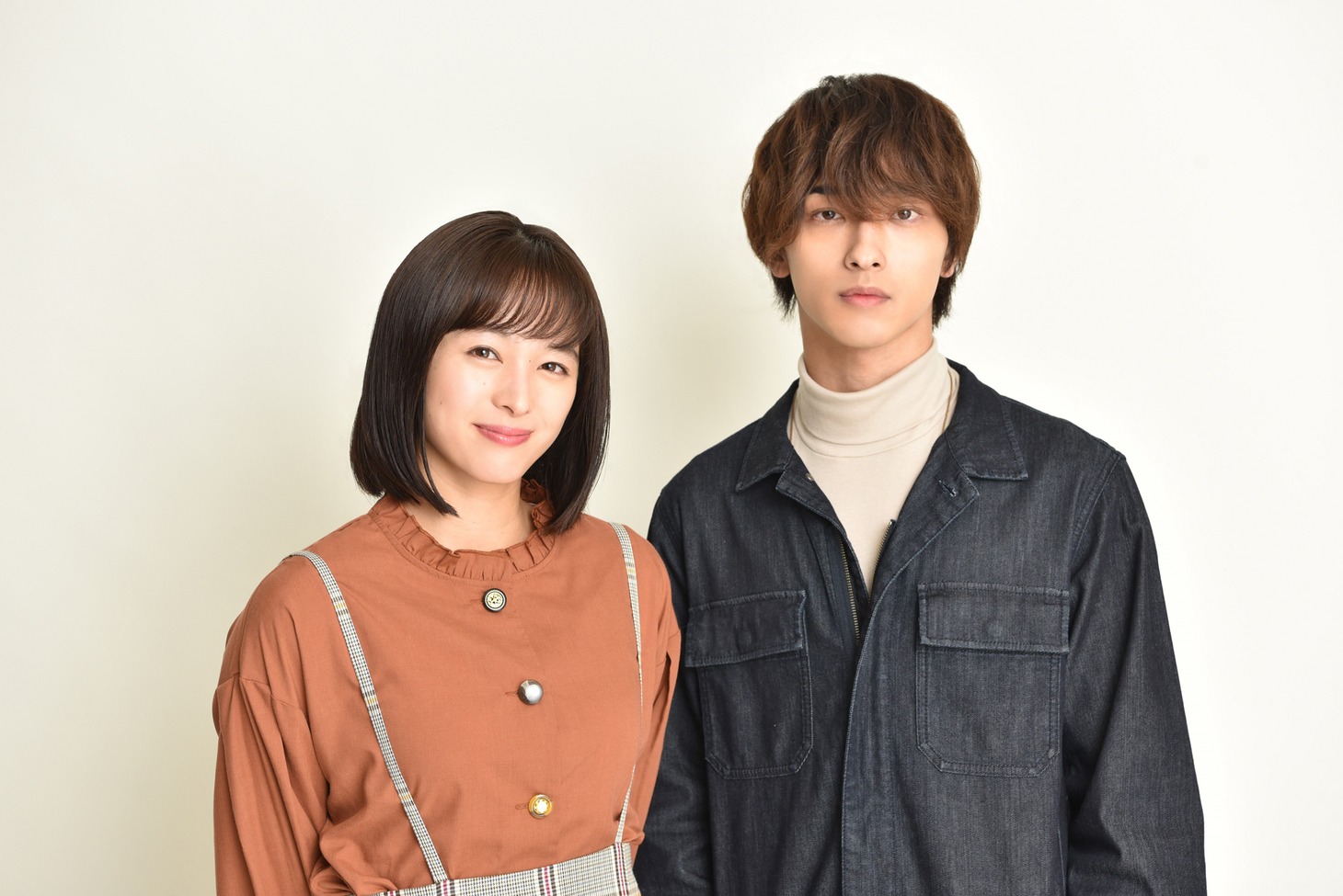左から清野菜名演じる川田レン、横浜流星演じる森島直輝。
