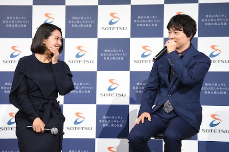 左から二階堂ふみ、染谷将太。