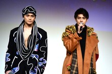 左から眞栄田郷敦、片寄涼太。