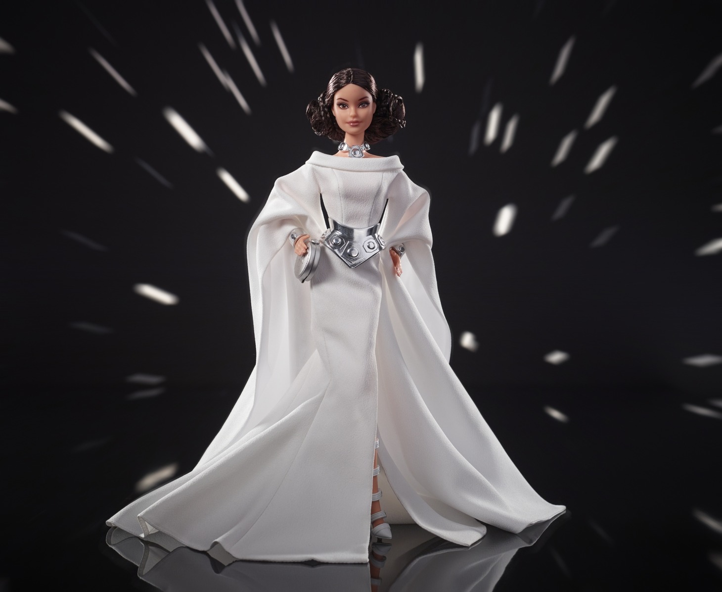 「バービー / スター・ウォーズ プリンセス・レイア」（税込1万6500円）