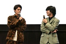 左から中尾暢樹、ゆうたろう。