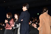 動画がちゃんと撮れているか、確認が終わるのを待つ登壇者たち。