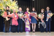 第43回山路ふみ子映画賞贈呈式の様子。