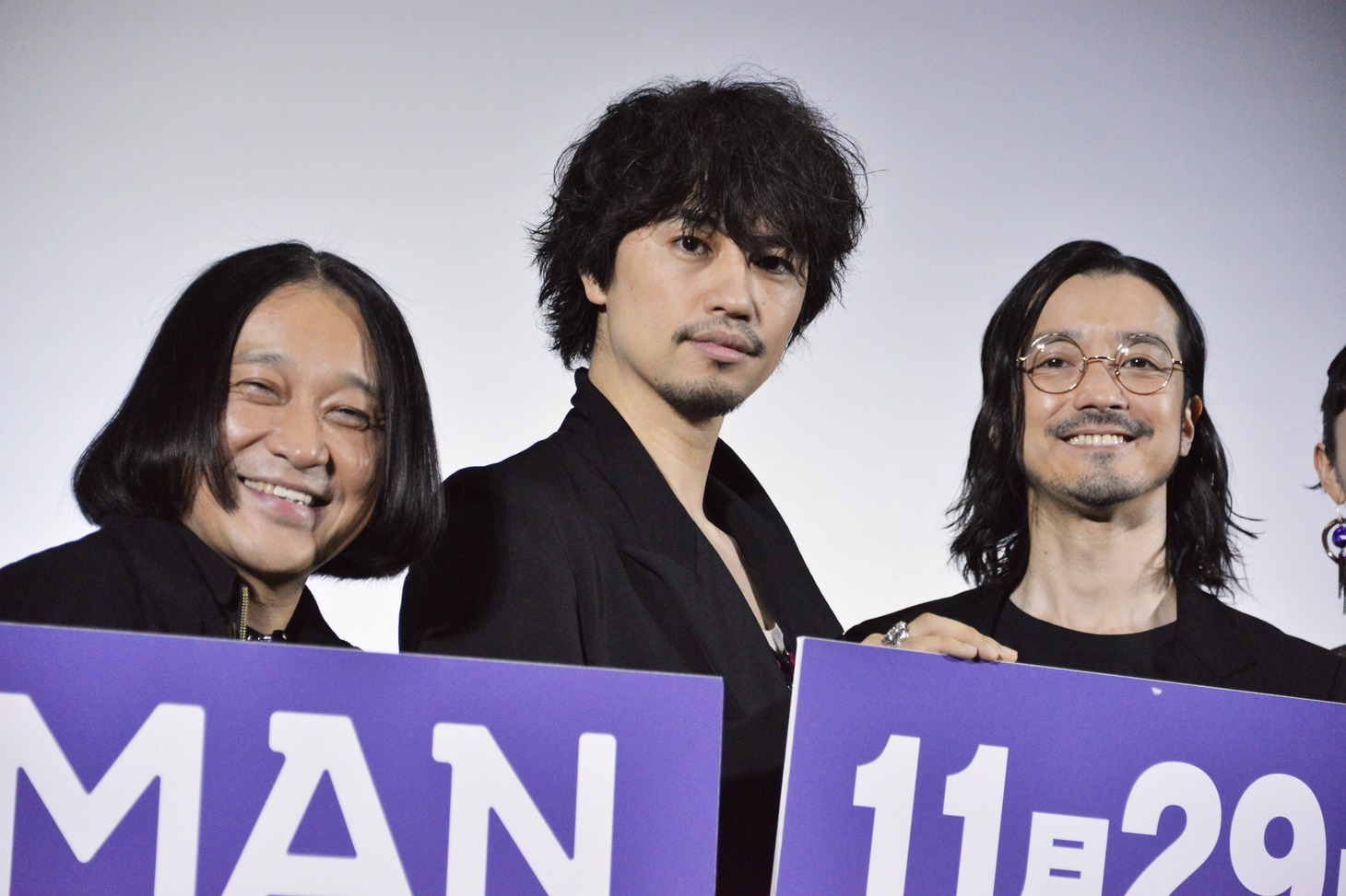 左から永野、斎藤工、金子ノブアキ。