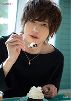 カレンダー・DVD特典のサンプルカット。