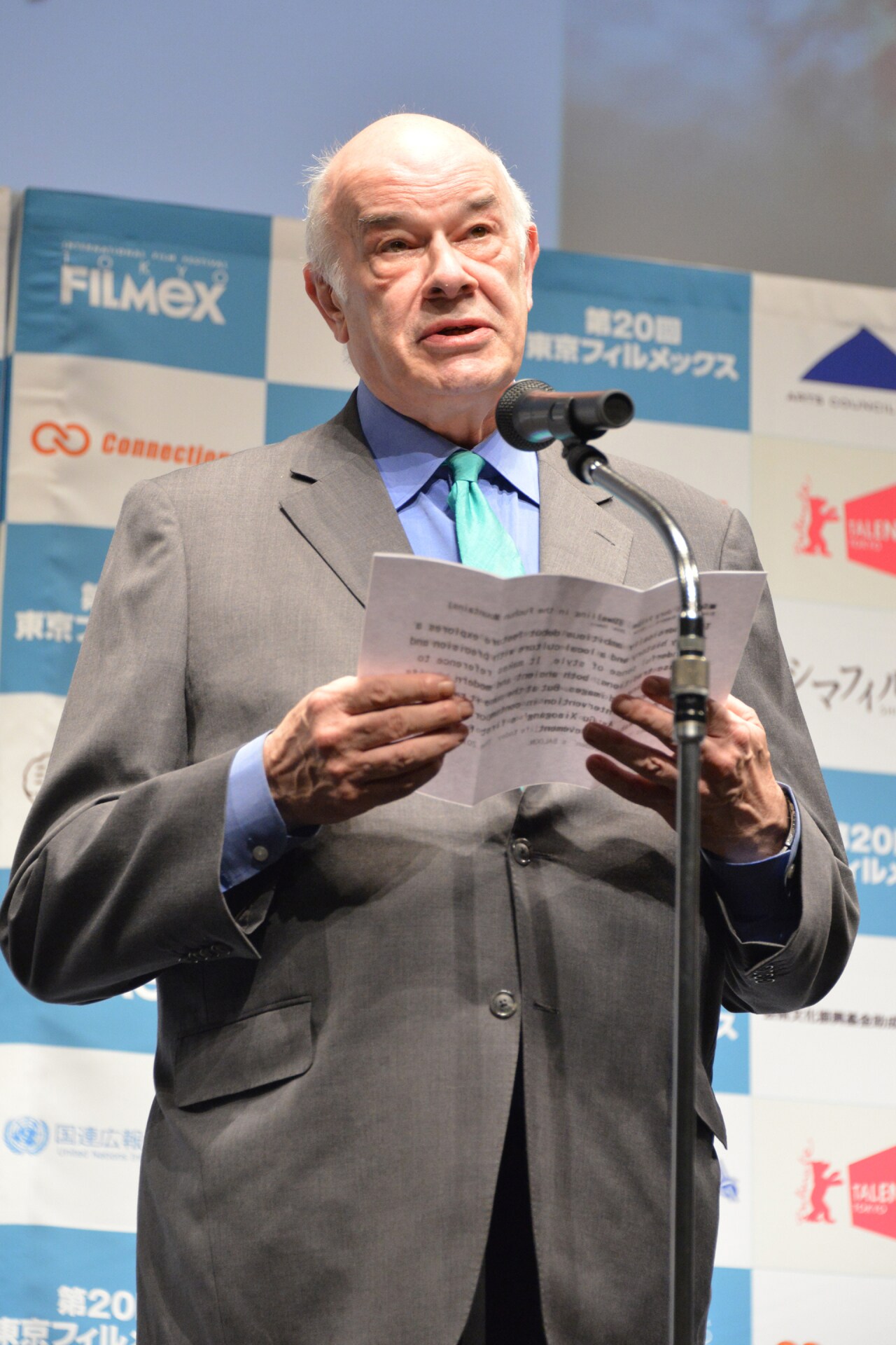 審査員長を務めたトニー・レインズ。