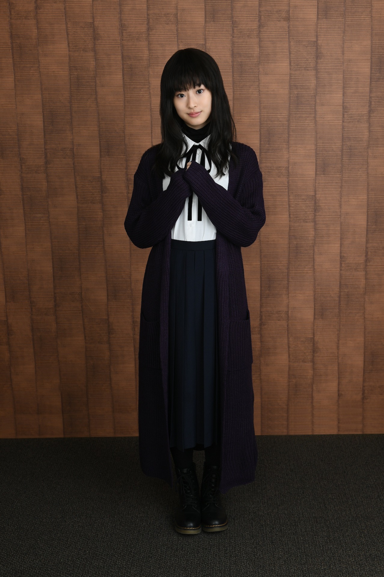 井本彩花演じる“マジョ”こと九条翡翠。