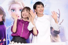 左から神田沙也加、松たか子。