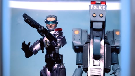 映画「COMPLY+-ANCE」より。(c)EAST FACTORY INC.