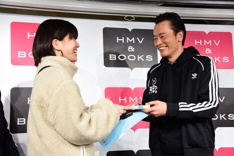 ファンミーティングに臨む遠藤憲一。