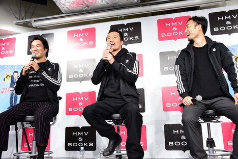 左から遠藤憲一、笠原秀幸、堤口敬太。